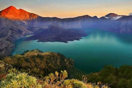 Destinasi Wisata Alam Indonesia yang Harus Kamu Kunjungi